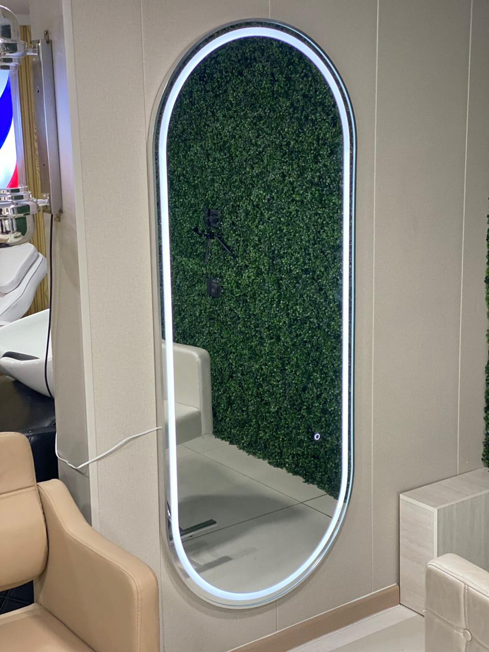 Espejo de arco doble con luz led blanca con orilla color cromado
