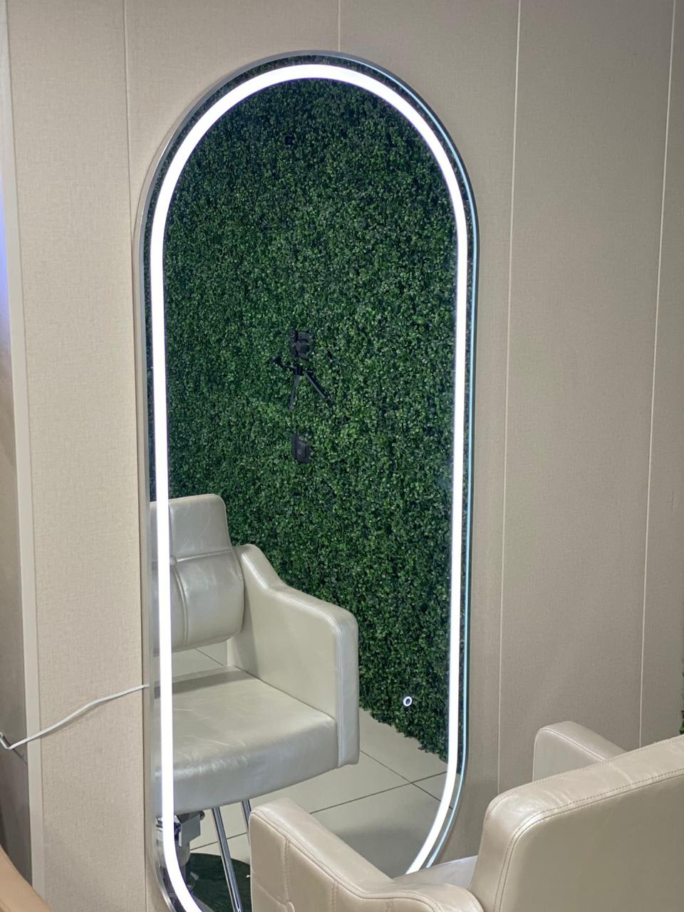 Espejo de arco doble con luz led blanca con orilla color cromado